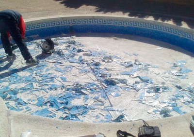 Reparacion y sustitucion de gresite de piscinas en Castellón y Benicassim